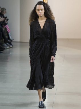 Öğlene kadar Noor show - sonbahar kış 2018, New York Moda Haftası