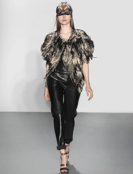 Custo Barcelona Show - Outono de Inverno 2018, New York Fashion Week — Fotografia de Stock