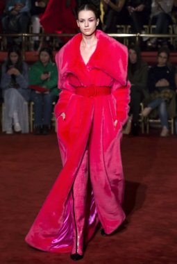 Christian Siriano show - sonbahar kış 2018, New York Moda Haftası