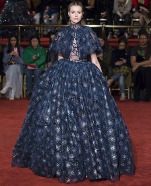 Christian Siriano show - sonbahar kış 2018, New York Moda Haftası