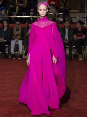 Christian Siriano show - sonbahar kış 2018, New York Moda Haftası