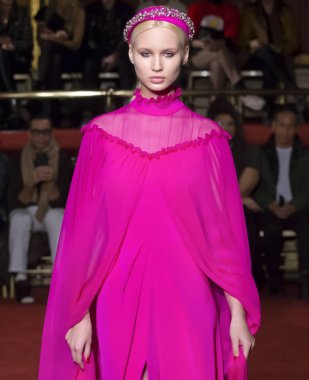 Christian Siriano show - sonbahar kış 2018, New York Moda Haftası