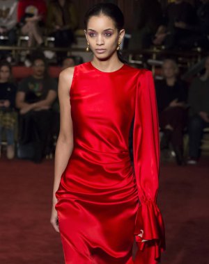 Christian Siriano show - sonbahar kış 2018, New York Moda Haftası