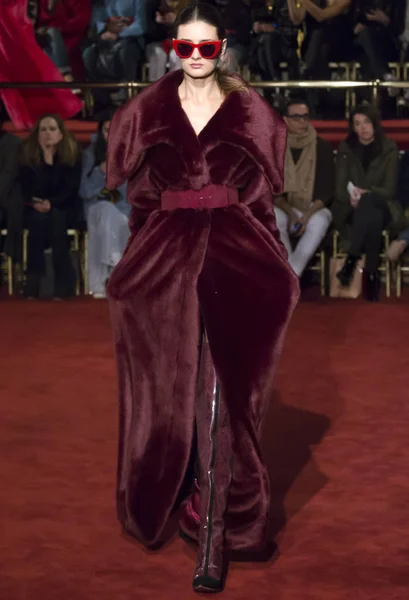 Кристиан Сириано шоу - осень зима 2018, Нью-Йорке Неделя моды — стоковое фото