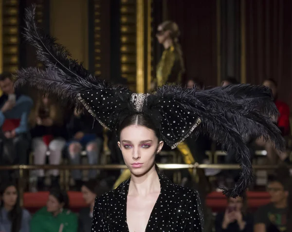 Christian Siriano show - sonbahar kış 2018, New York Moda Haftası