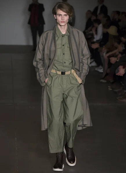 Todd Snyder - Hombres Otoño Invierno 2018 Mens Show — Foto de Stock