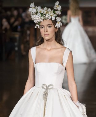 Reem Acra - 2019 bahar koleksiyonu - New York moda hafta Brida