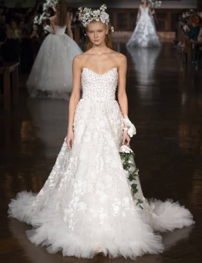 Reem Acra - 2019 bahar koleksiyonu - New York moda hafta Brida