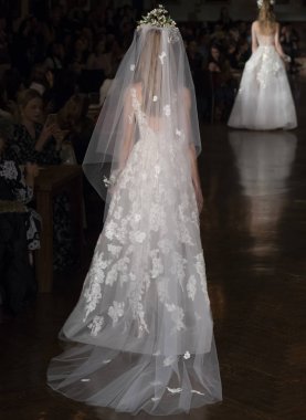 Reem Acra - 2019 bahar koleksiyonu - New York moda hafta Brida