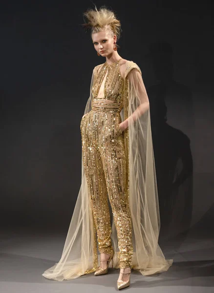 Naeem Khan - Collezione Primavera 2019 - New York Fashion Week Brid — Foto Stock