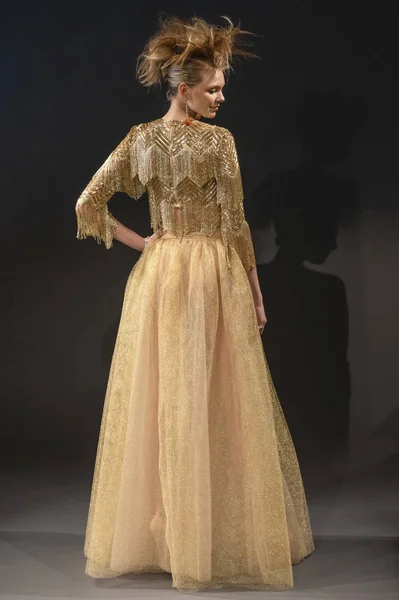 Naeem Khan - Colección Primavera 2019 - Nueva York Fashion Week Brid — Foto de Stock