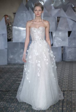 Mira Zwillinger - bahar 2019 koleksiyonu - New York Moda Haftası