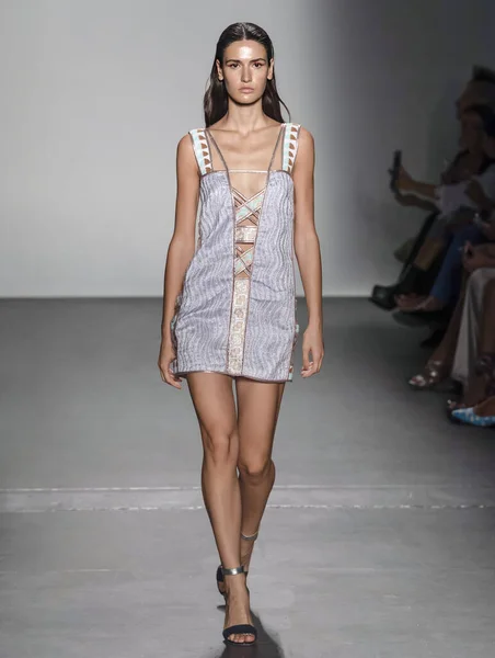 Custo Barcelona 2020 Spring Summer Runway Show — Stockfoto