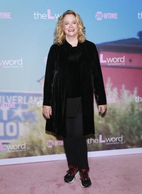 'The L Word: Generation Q' TV gala programı, Geliş, Regal Cin