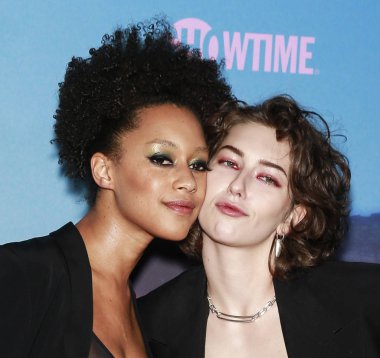 'The L Word: Generation Q' TV gala programı, Geliş, Regal Cin