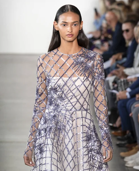 Pamella Roland 2020 Spring Summer Runway Show — Stockfoto