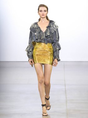 Vivienne Hu 2020 Yaz Pist Şovu