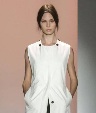 Leyii Kore Konsepti Yaz 2020 Şovunu Giymeye Hazır