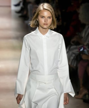 Leyii Kore Konsepti Yaz 2020 Şovunu Giymeye Hazır