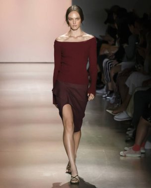 Leyii Kore Konsepti Yaz 2020 Şovunu Giymeye Hazır