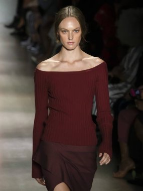 Leyii Kore Konsepti Yaz 2020 Şovunu Giymeye Hazır