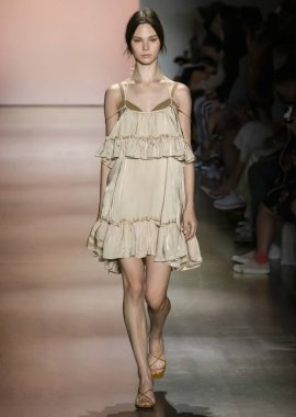 Leyii Kore Konsepti Yaz 2020 Şovunu Giymeye Hazır