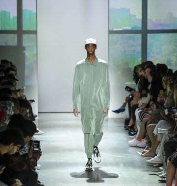 Kore Konsepti için Iise Yaz 2020 Şovu Giymeye Hazır