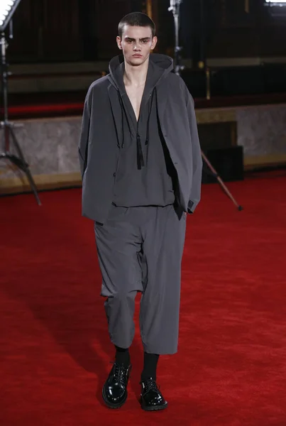 N. Hoolywood show, Runway, Fall Winter 2020, New York Fashion We — 스톡 사진