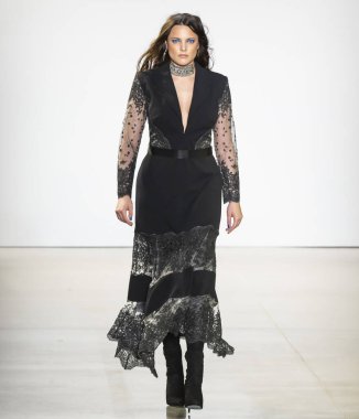 Tadashi Shoji Şov, Runway, Güz Kış 2020, New York Moda W