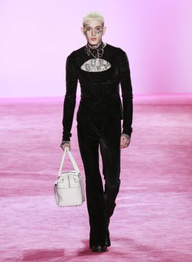 Christian Siriano Show, Runway, Güz Kış 2020, New York Fashi