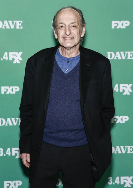 Los Angeles Feb 2020 David Paymer Asiste Estreno Dave Fxx —  Fotos de Stock