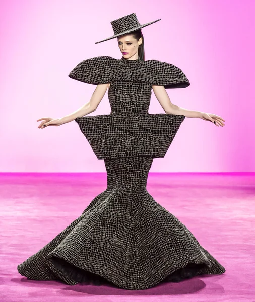 New York New York Februar 2020 Coco Rocha Läuft Auf — Stockfoto