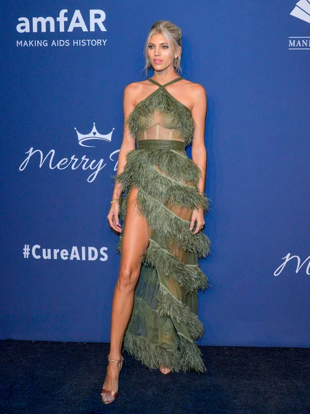 New York Feb 2020 Devon Windsor Attends 2020 Amfar New — Stock Photo, Image