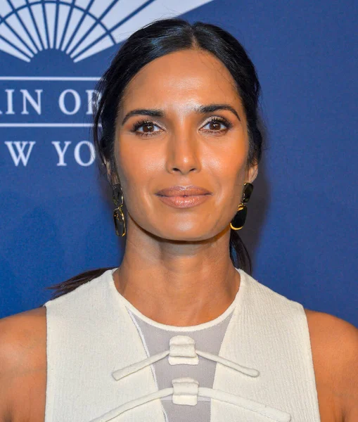 Nowy Jork Lutego 2020 Padma Lakshmi Uczestniczy Gali Amfar New — Zdjęcie stockowe