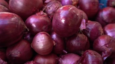 mor soğan hasat üst görünüm