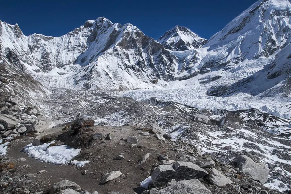 Gorakshep Nepal Circa Październik 2013 Widok Himalaje Lingtren Khumbutse Drogi — Zdjęcie stockowe