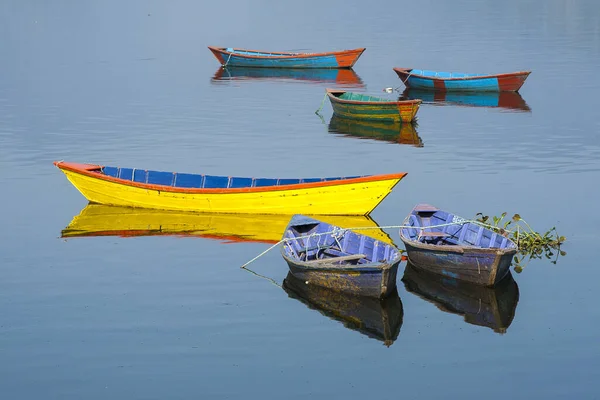 Pokhara Nepal Circa Noviembre 2013 Vista Del Lago Pokhara Hacia —  Fotos de Stock