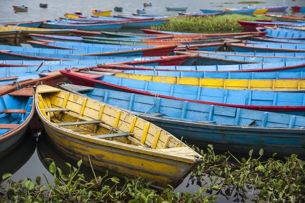 Pokhara Nepal Circa Noviembre 2013 Vista Del Lago Pokhara Hacia —  Fotos de Stock