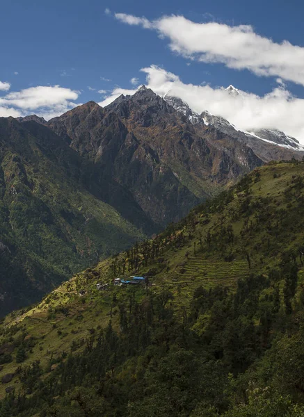 Bupsa Nepal Circa 2013年10月 ブプサで2013年10月の頃のヒマラヤの景色 — ストック写真