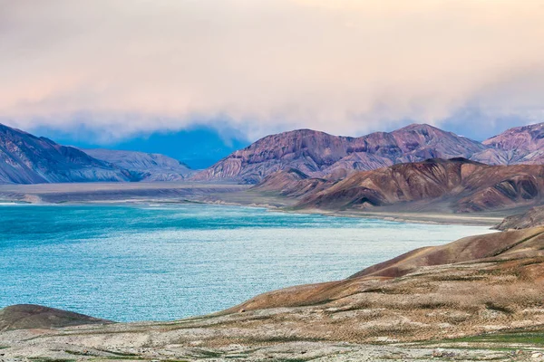 塔吉克斯坦帕米尔Yashikul湖美景 — 图库照片