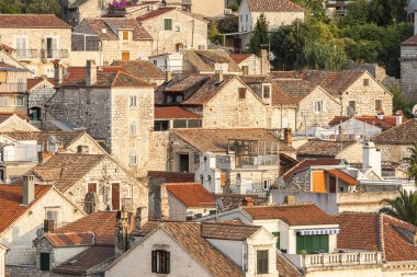 Hırvatistan 'ın Hvar adasındaki Hvar kasabasının güzel manzarası Eylül 2016' da Hvar 'da.