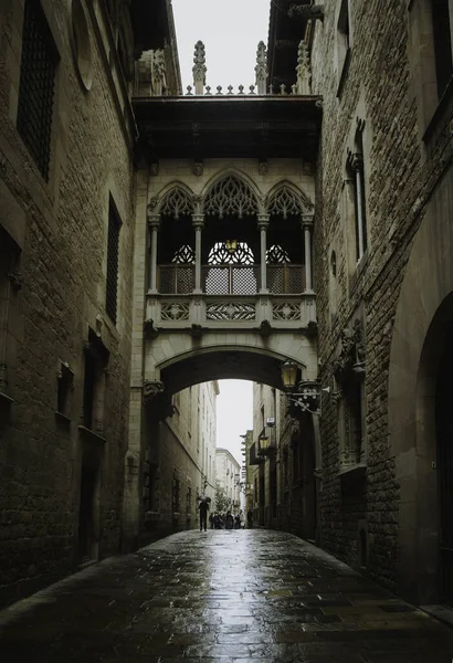 Arco en la zona Gtica de Barcelona