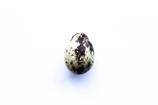 Beyaz Arka Planda Izole Edilmiş Bıldırcın Yumurtası — Stok fotoğraf
