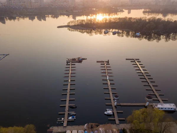 Kiev Deki Dinyeper Nehri Nin Üzerindeki Iskelede Gün Batımı Hava — Stok fotoğraf