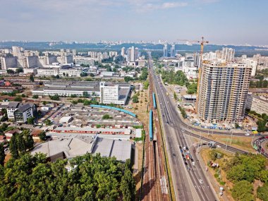 Kyiv şehrinin hava aracı görüntüsü