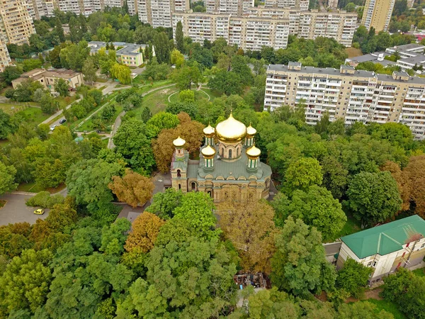Hava Görüntüsü Pokrovsky Kilisesi — Stok fotoğraf