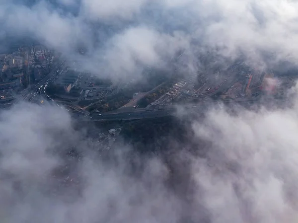 Alto Vuelo Las Nubes Sobre Ciudad Kiev — Foto de Stock