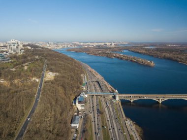Modern Kyiv şehrinin güzel hava manzarası