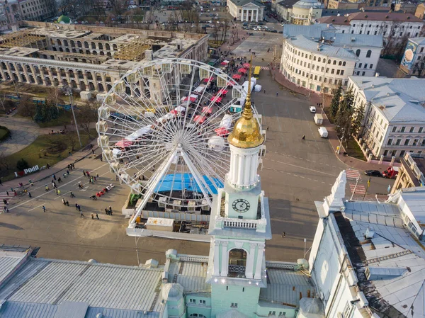 Rueda Fortuna Feria Tradicional Navidad Plaza Kontraktova Kiev Ucrania — Foto de Stock