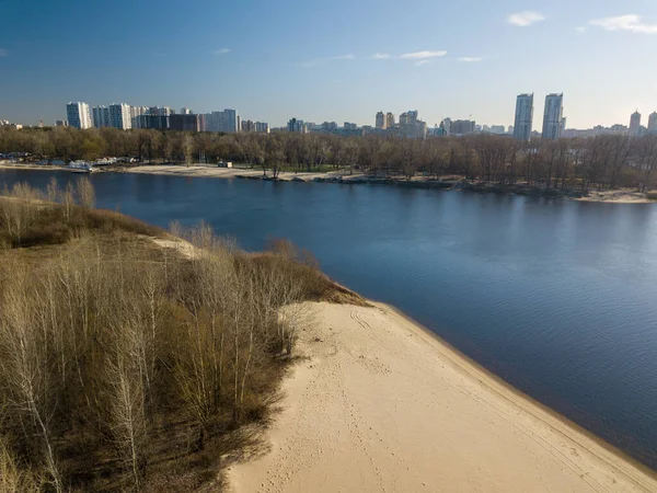 Flygdrönare Sandstrand Vid Floden Dnepr Kiev Soligt Väder Tidigt Våren — Stockfoto